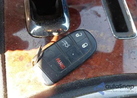 2012 Chrysler 300 из США, поврежденный, VIN 2C3CCAAG7CH312505